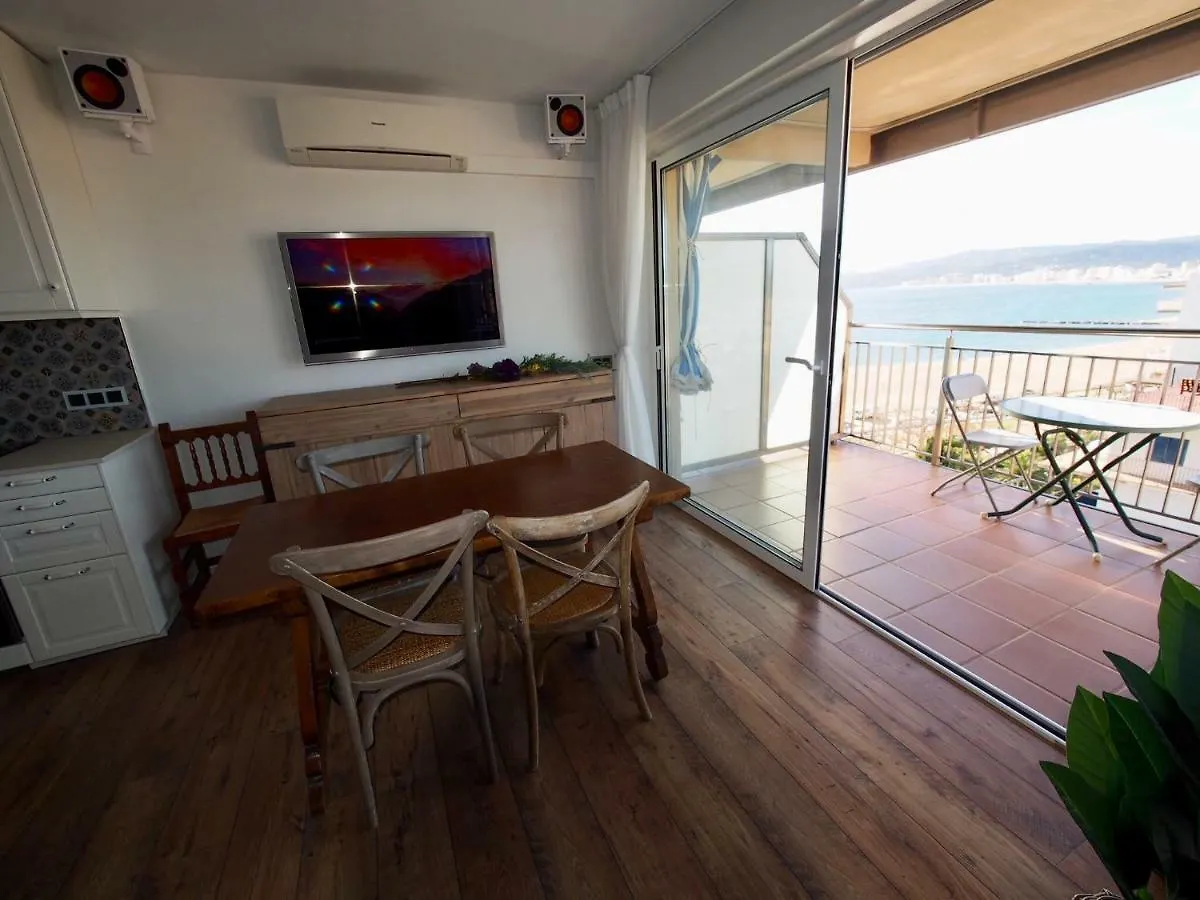 Seafront Apartment In Palamós