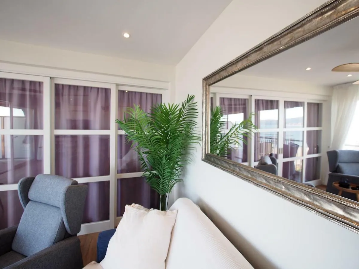 Seafront Apartment In Palamós